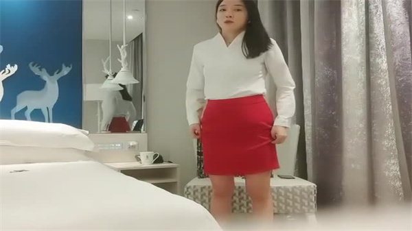 170CM顶级美女 利哥探花狂干高挑淫娃 大长腿骚穴内射颜射双响